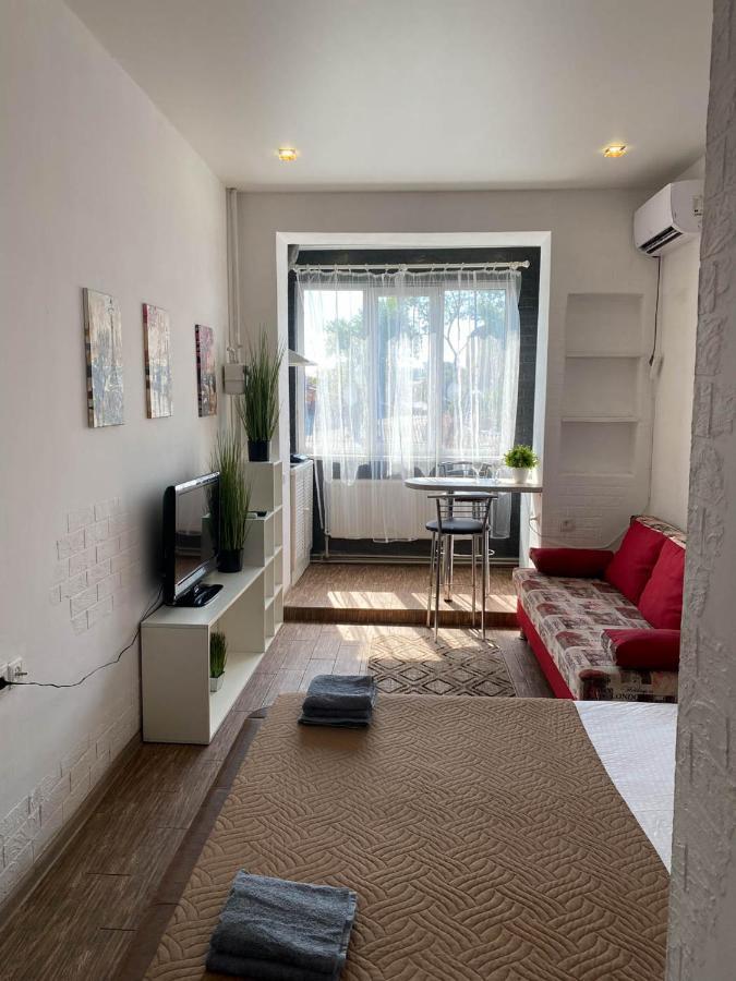 Well Located Studio - Yaroslavska Str. 21 Apartment Kharkiv Ngoại thất bức ảnh
