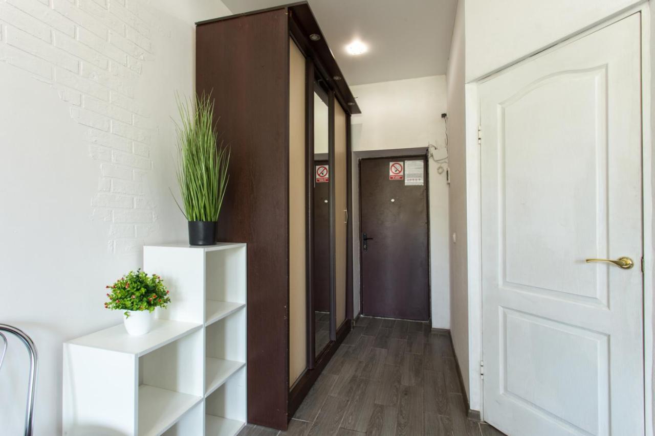 Well Located Studio - Yaroslavska Str. 21 Apartment Kharkiv Ngoại thất bức ảnh