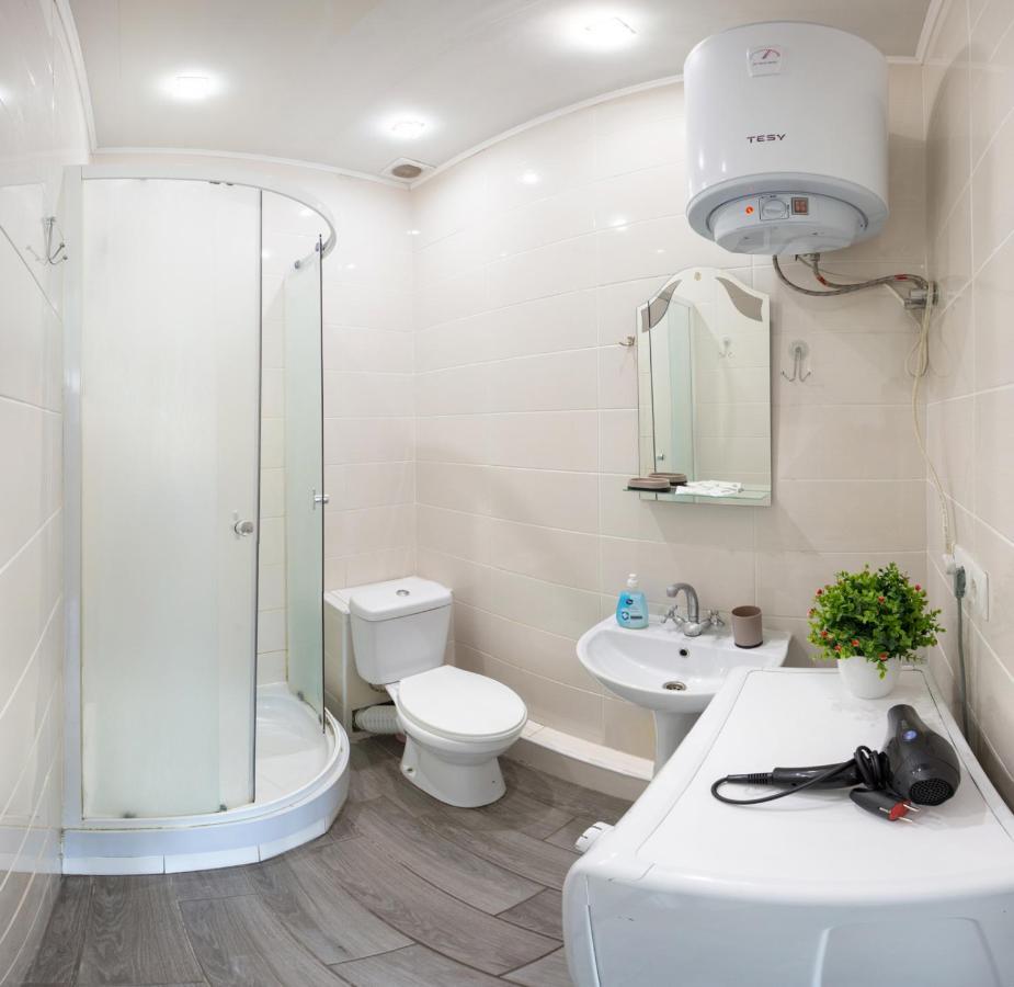 Well Located Studio - Yaroslavska Str. 21 Apartment Kharkiv Ngoại thất bức ảnh