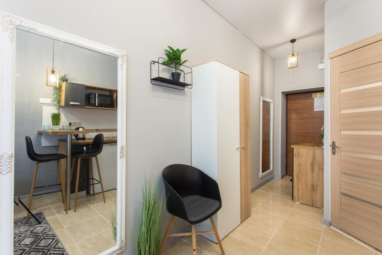 Well Located Studio - Yaroslavska Str. 21 Apartment Kharkiv Ngoại thất bức ảnh
