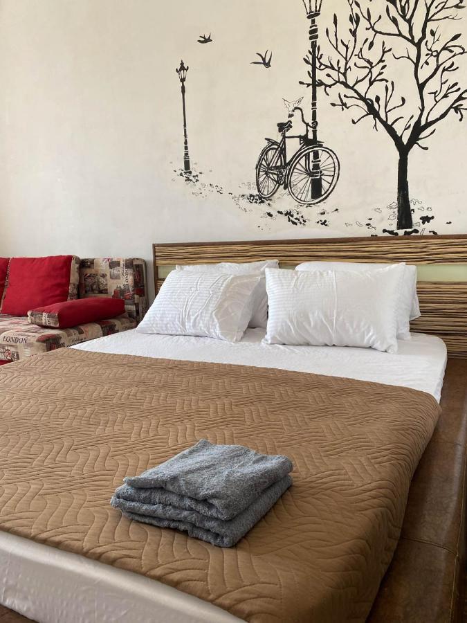 Well Located Studio - Yaroslavska Str. 21 Apartment Kharkiv Ngoại thất bức ảnh