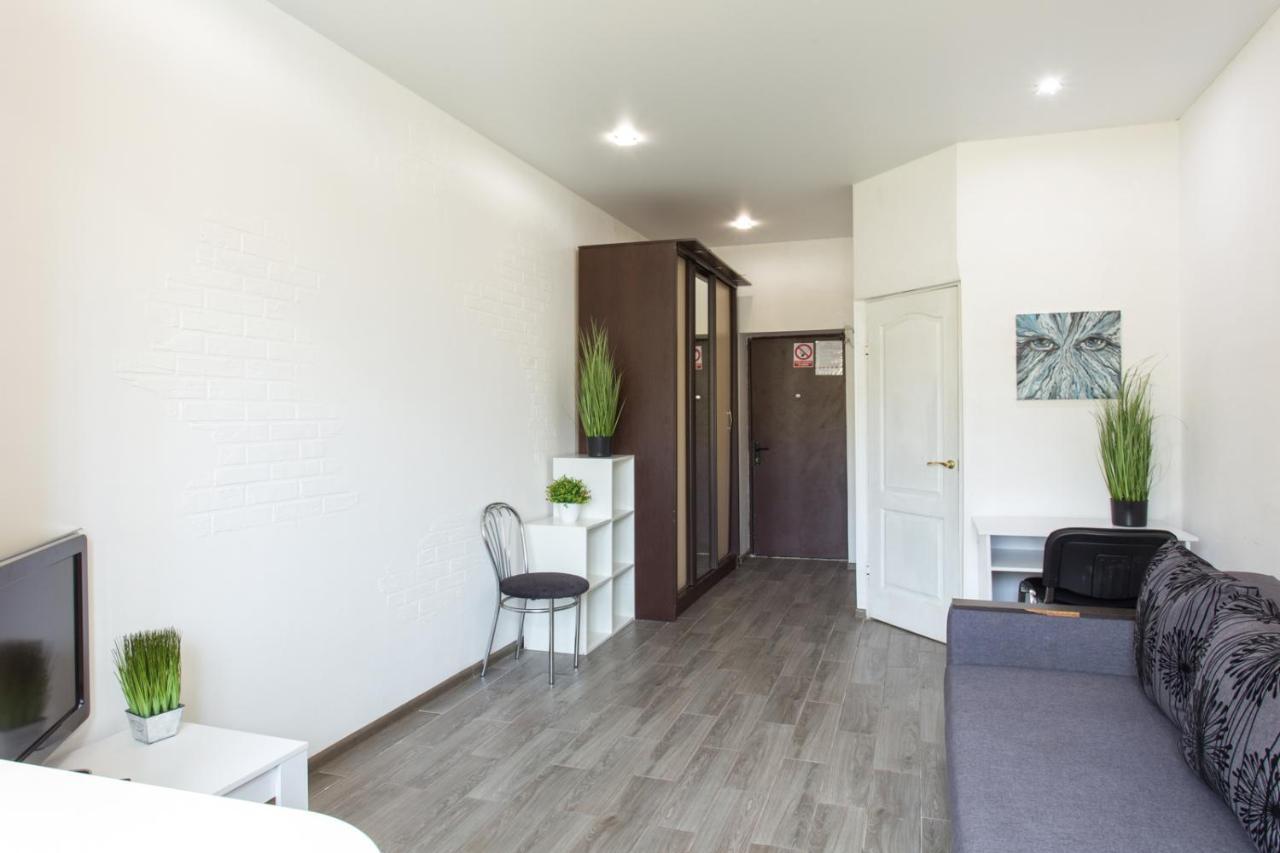 Well Located Studio - Yaroslavska Str. 21 Apartment Kharkiv Ngoại thất bức ảnh