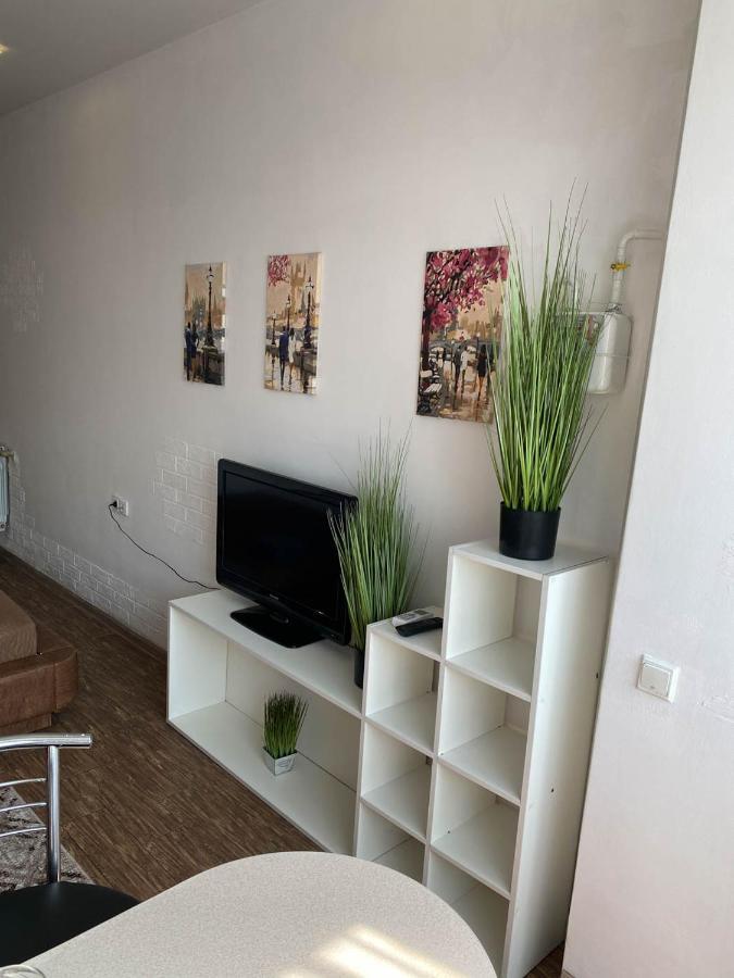 Well Located Studio - Yaroslavska Str. 21 Apartment Kharkiv Ngoại thất bức ảnh